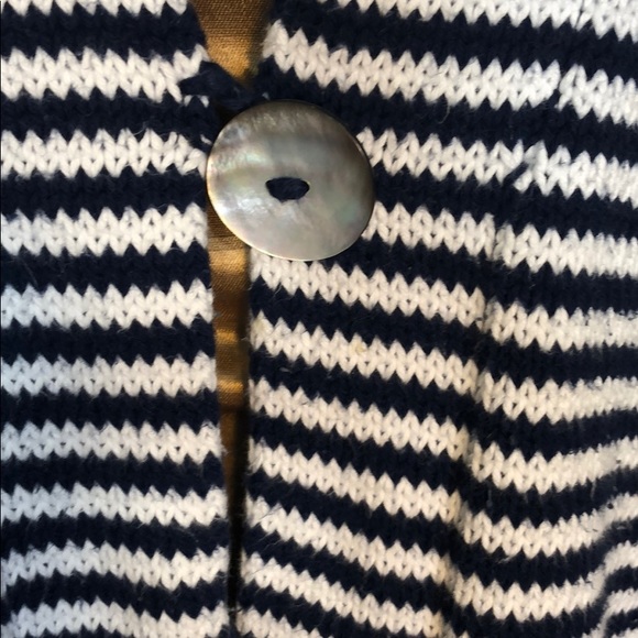 Cotton Sweater- one button - Picture 2 of 6
